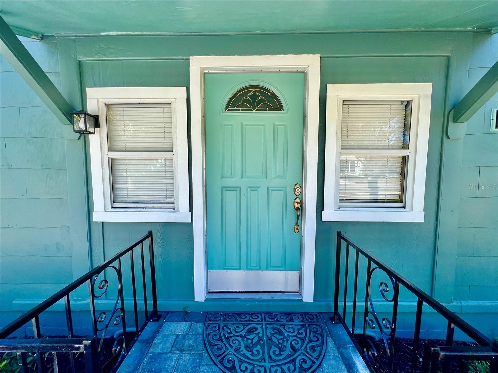 Image 3 of 25 For 3110 10th Avenue N