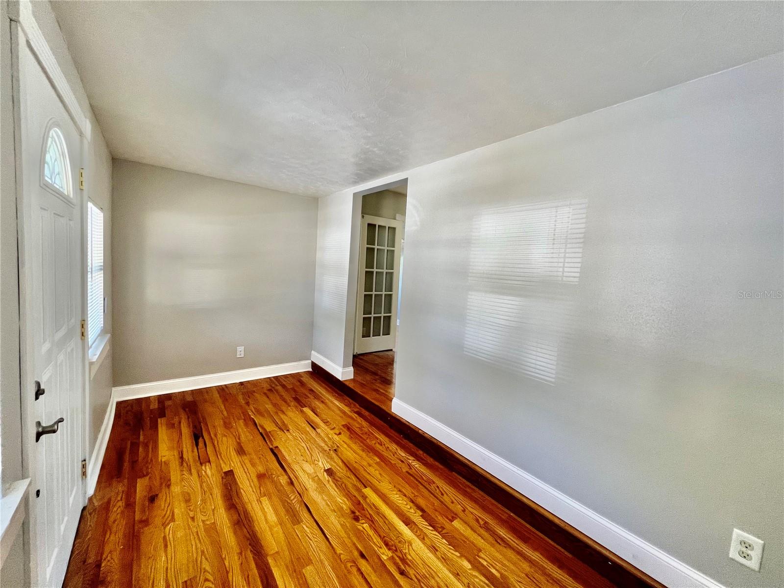 Image 5 of 25 For 3110 10th Avenue N