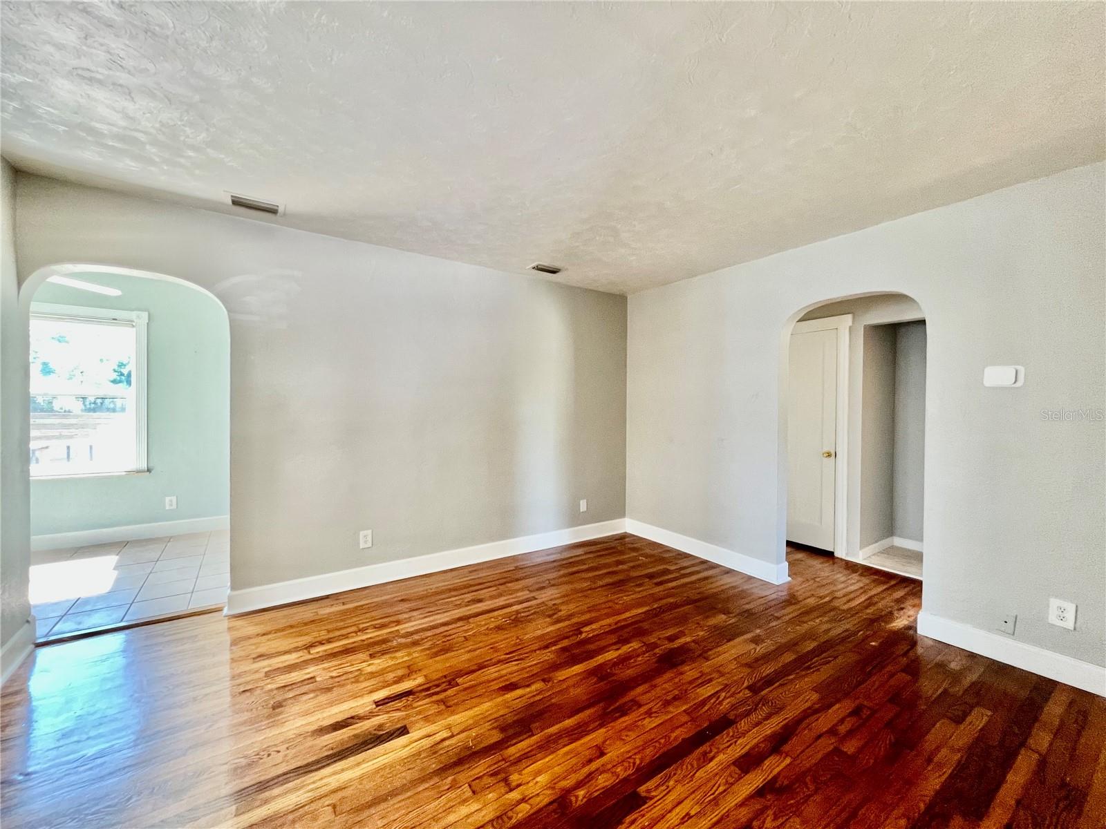 Image 7 of 25 For 3110 10th Avenue N