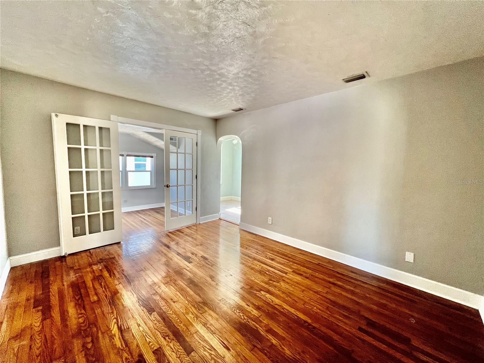 Image 8 of 25 For 3110 10th Avenue N