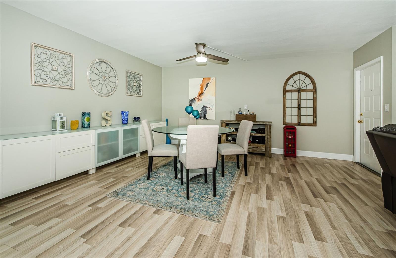 Image 11 of 40 For 1290 Pine Ridge Circle E G1