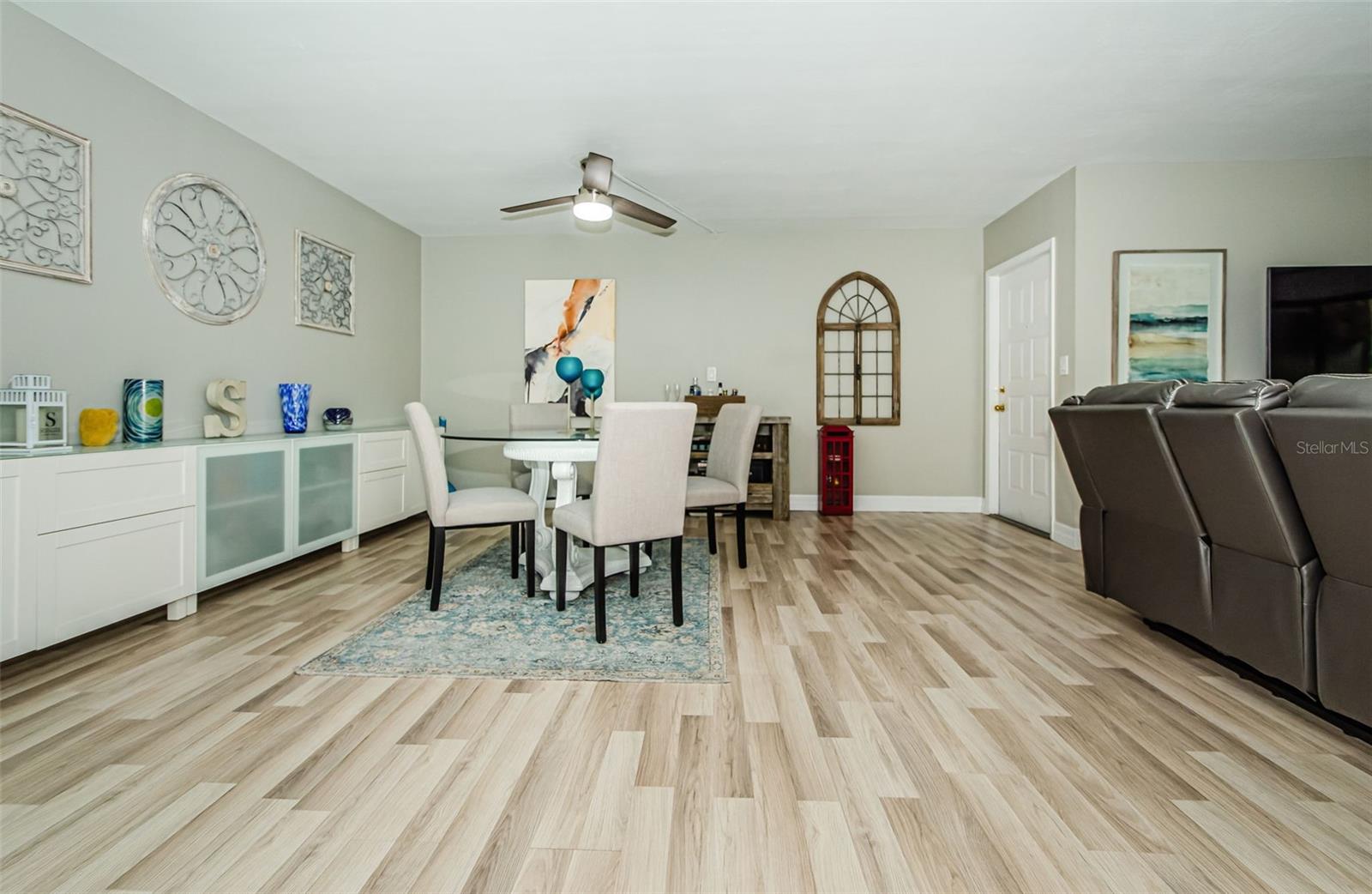 Image 12 of 40 For 1290 Pine Ridge Circle E G1
