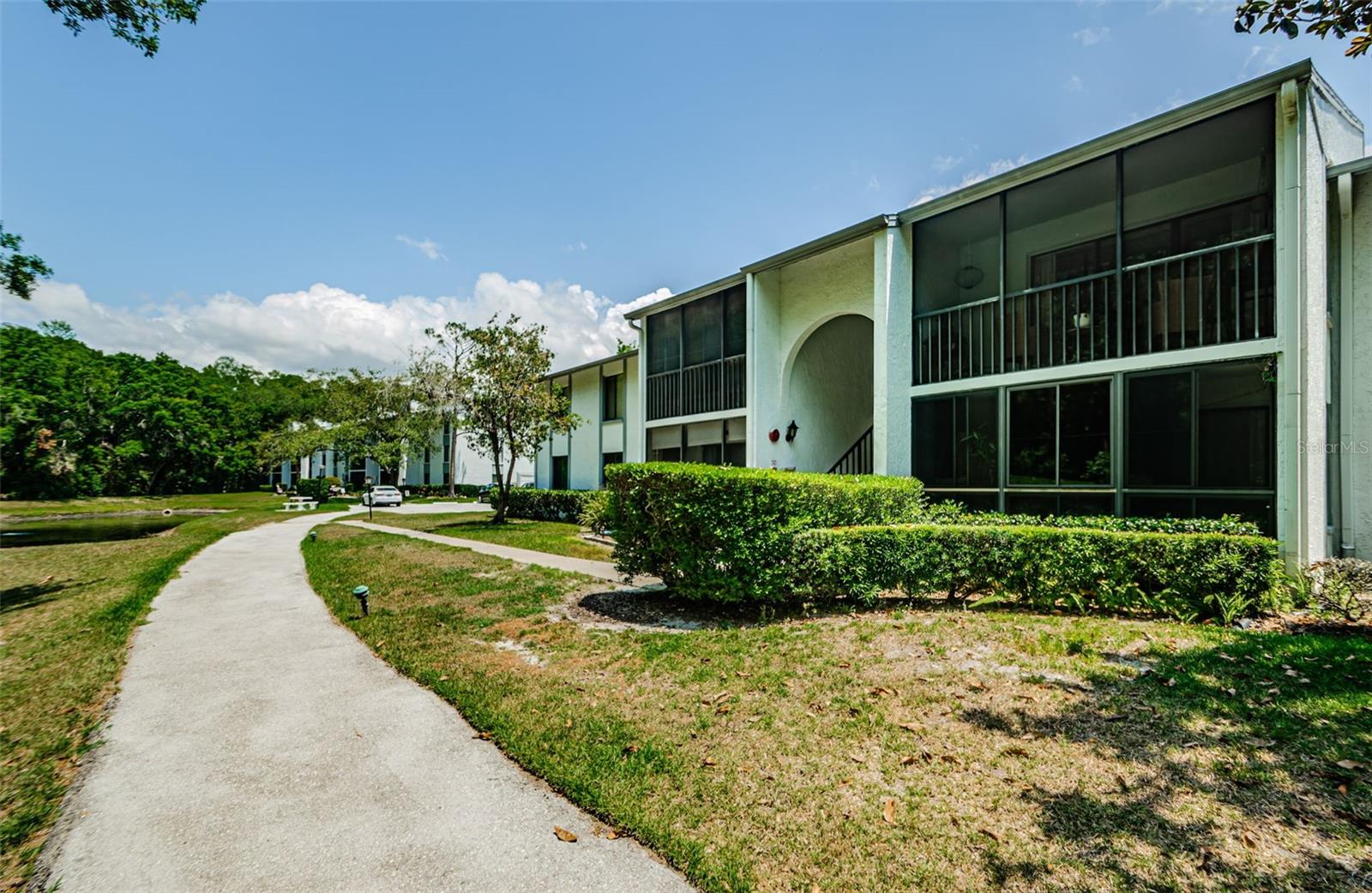 Image 3 of 40 For 1290 Pine Ridge Circle E G1