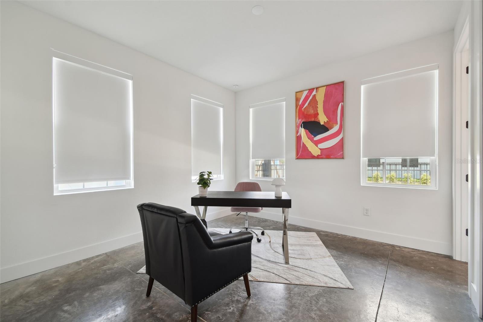 Image 42 of 59 For 2758 5th Avenue S