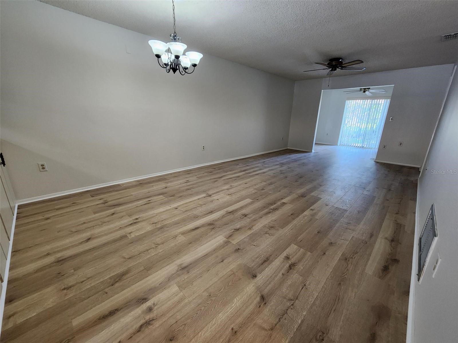 Image 3 of 17 For 13250 Ridge Road 9-3