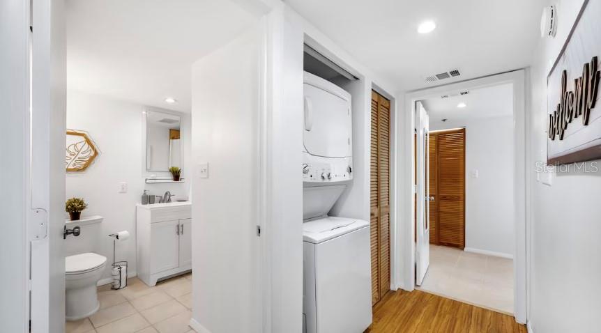 Image 22 of 59 For 701 Madison Avenue 414