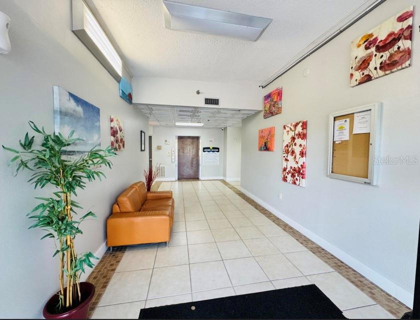 Image 4 of 59 For 701 Madison Avenue 414