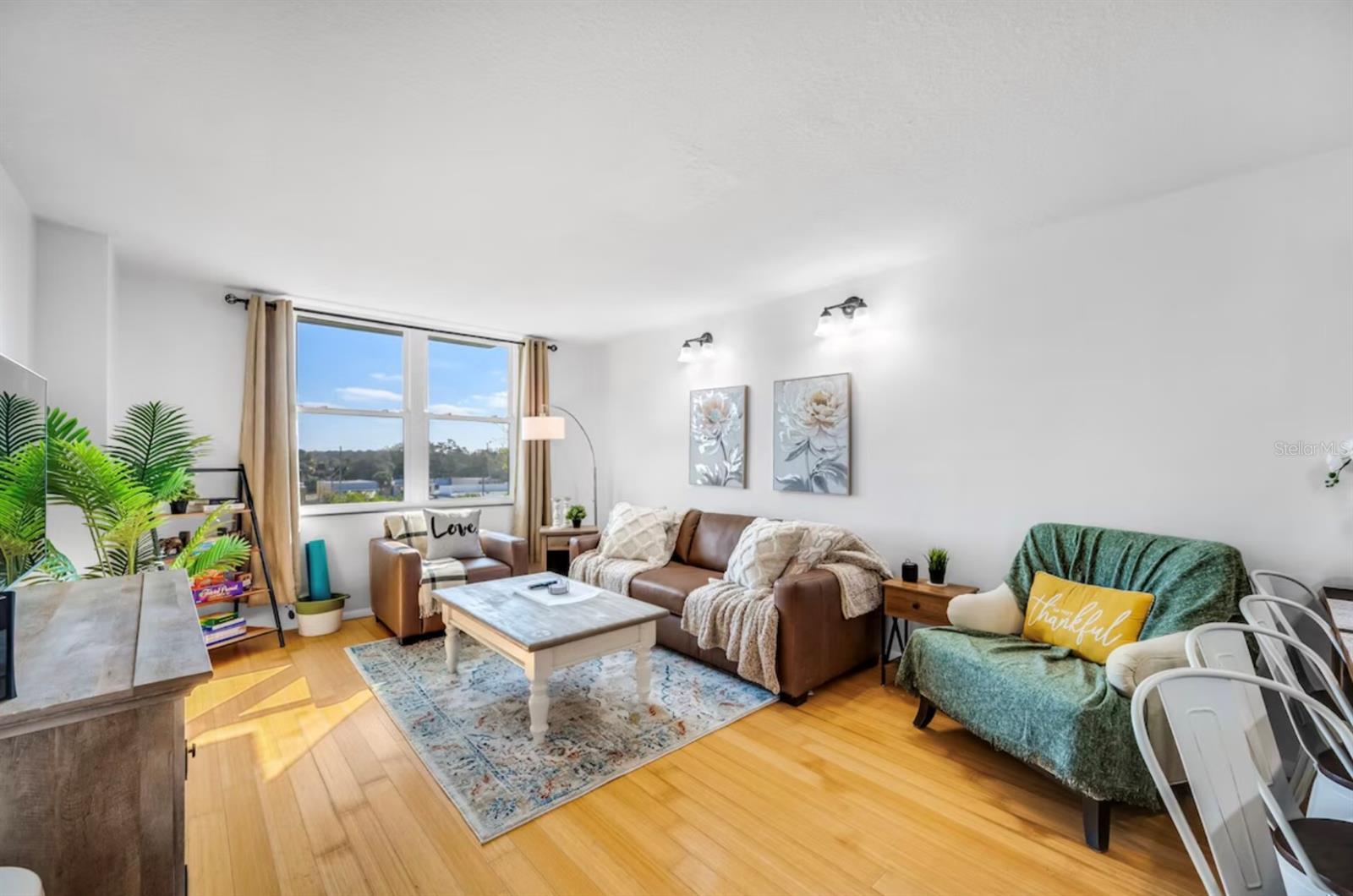 Image 5 of 59 For 701 Madison Avenue 414