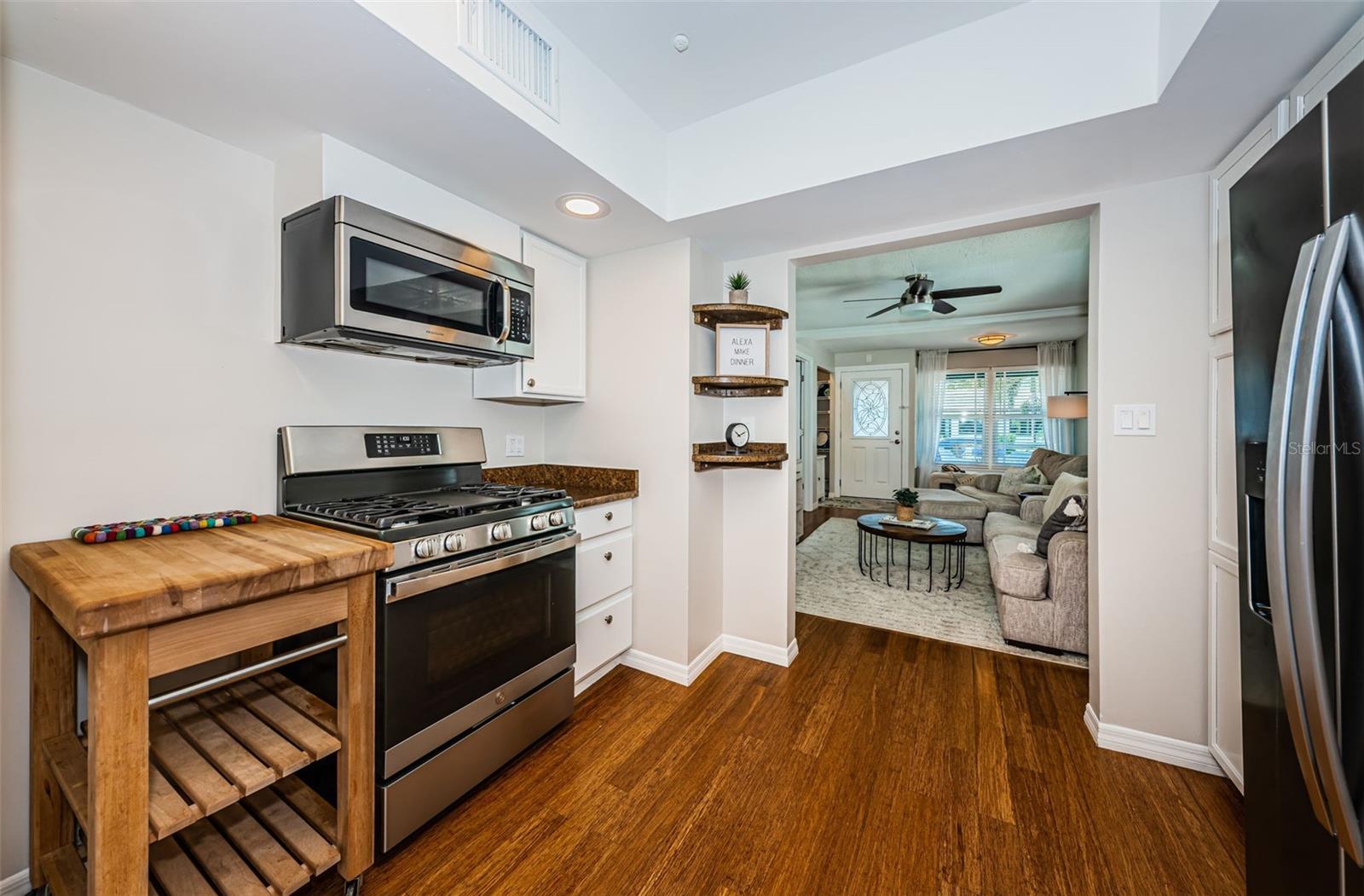 Image 16 of 40 For 451 27th Avenue N