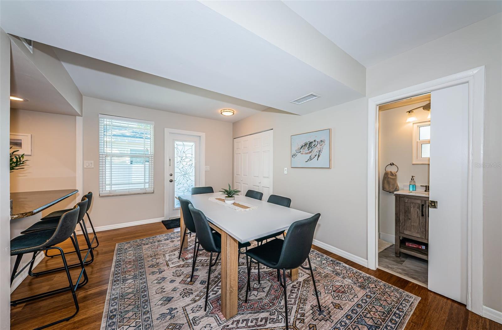 Image 18 of 40 For 451 27th Avenue N