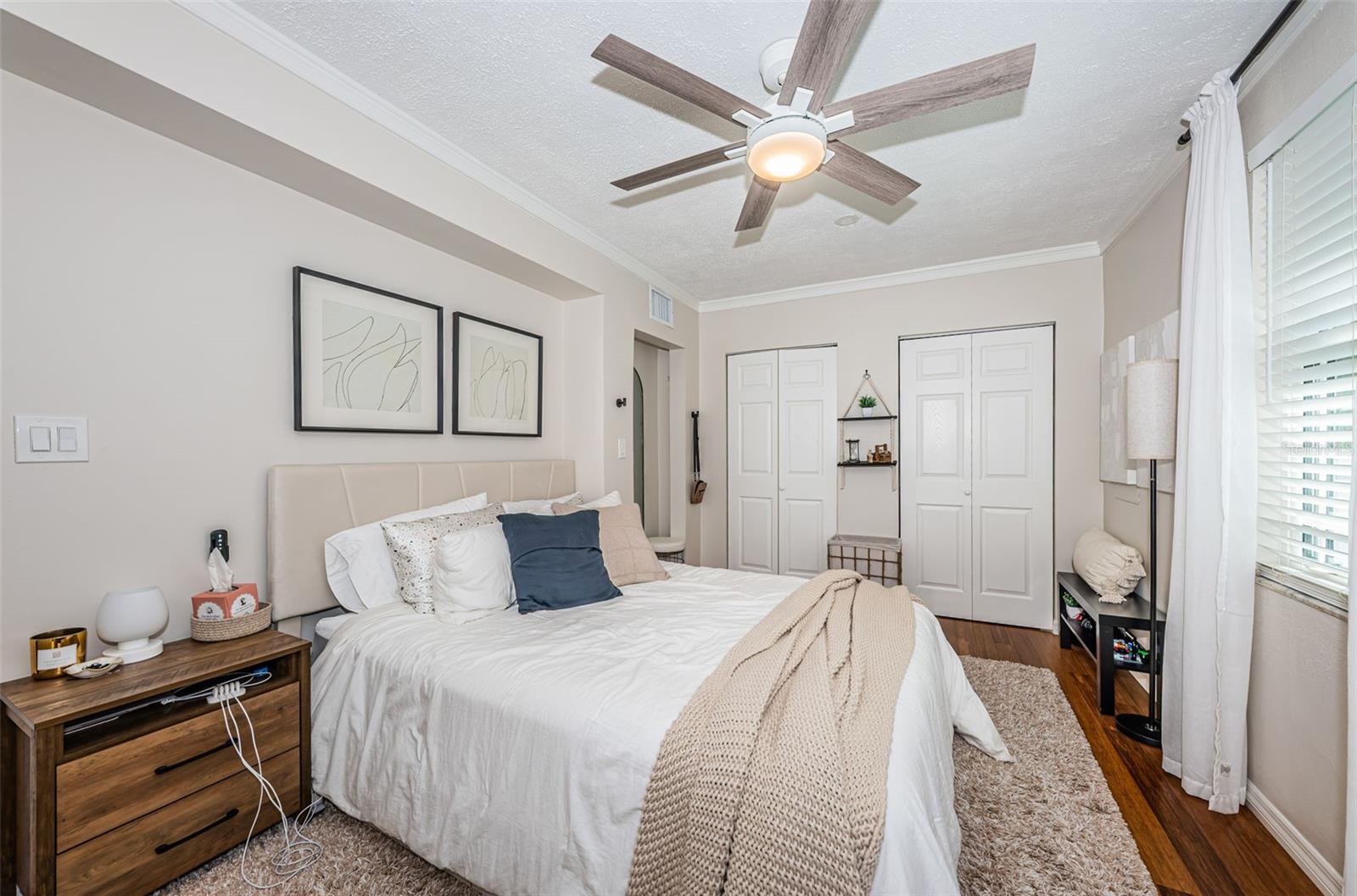 Image 21 of 40 For 451 27th Avenue N