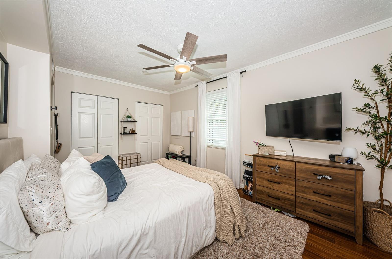 Image 22 of 40 For 451 27th Avenue N