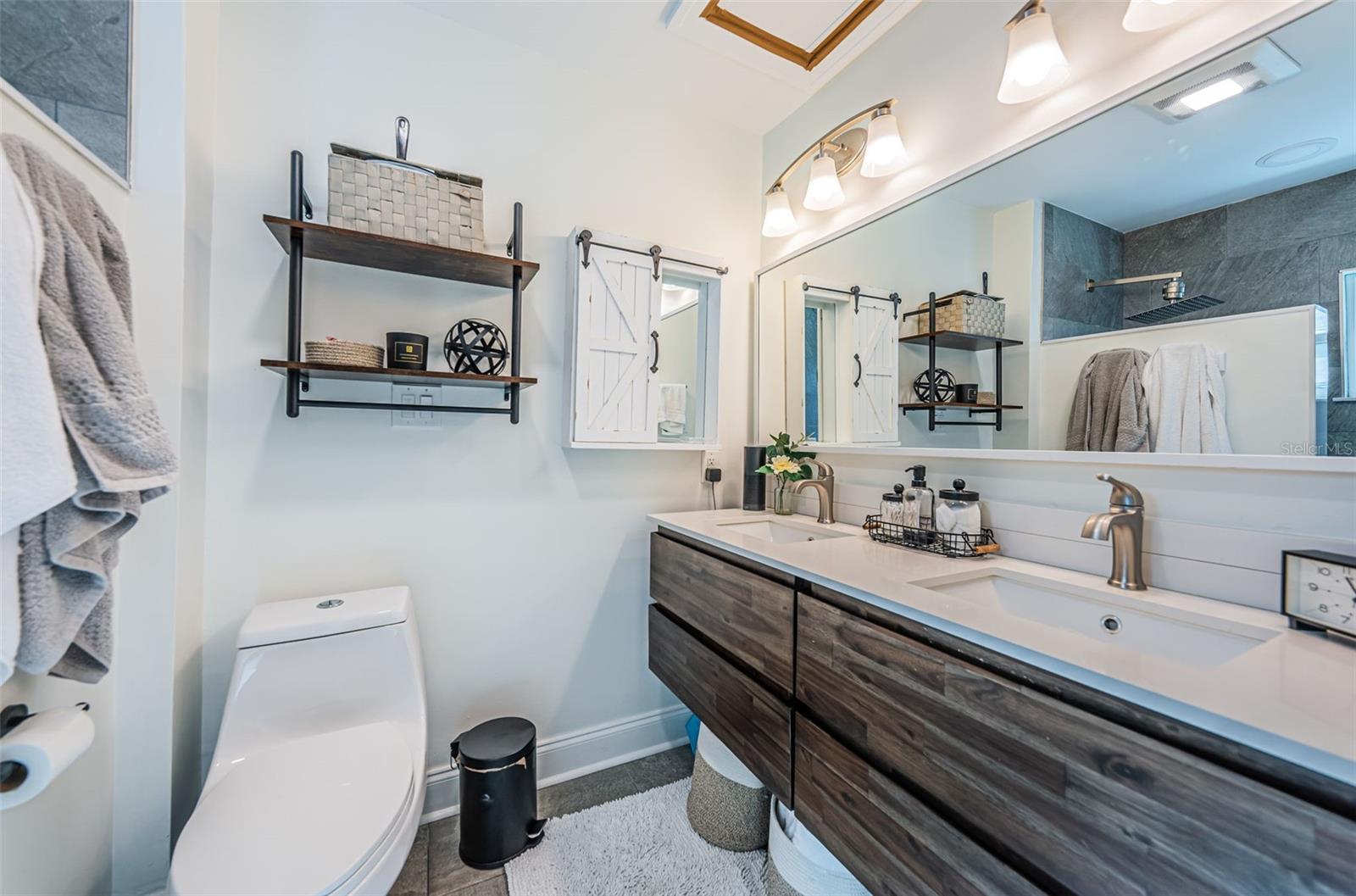 Image 24 of 40 For 451 27th Avenue N
