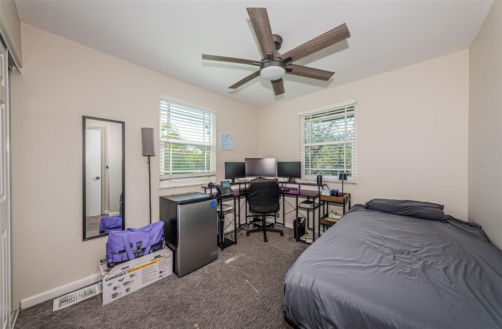 Image 27 of 40 For 451 27th Avenue N