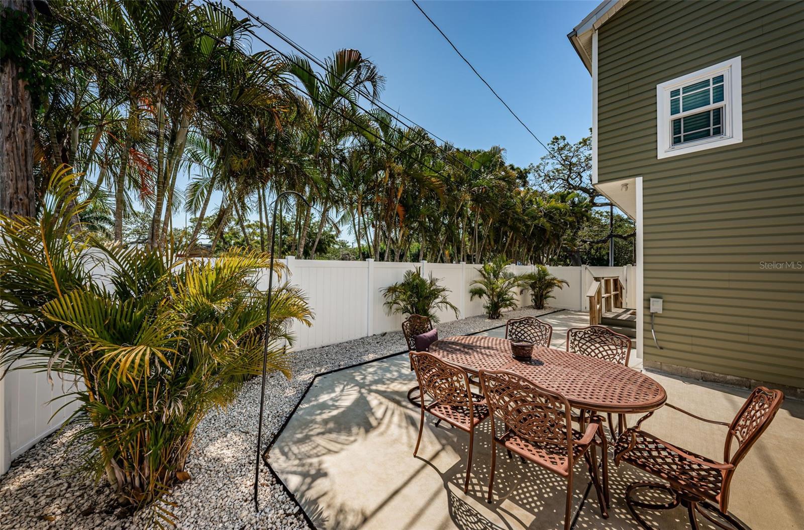Image 36 of 40 For 451 27th Avenue N