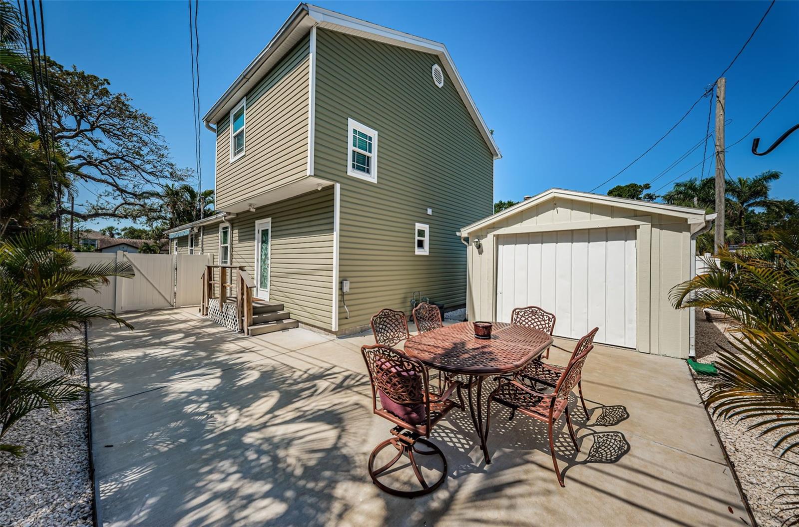 Image 37 of 40 For 451 27th Avenue N
