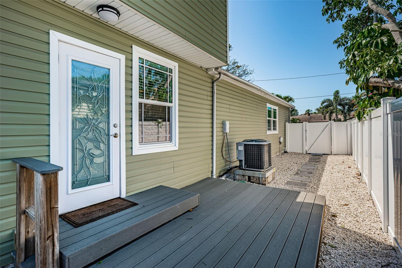 Image 40 of 40 For 451 27th Avenue N
