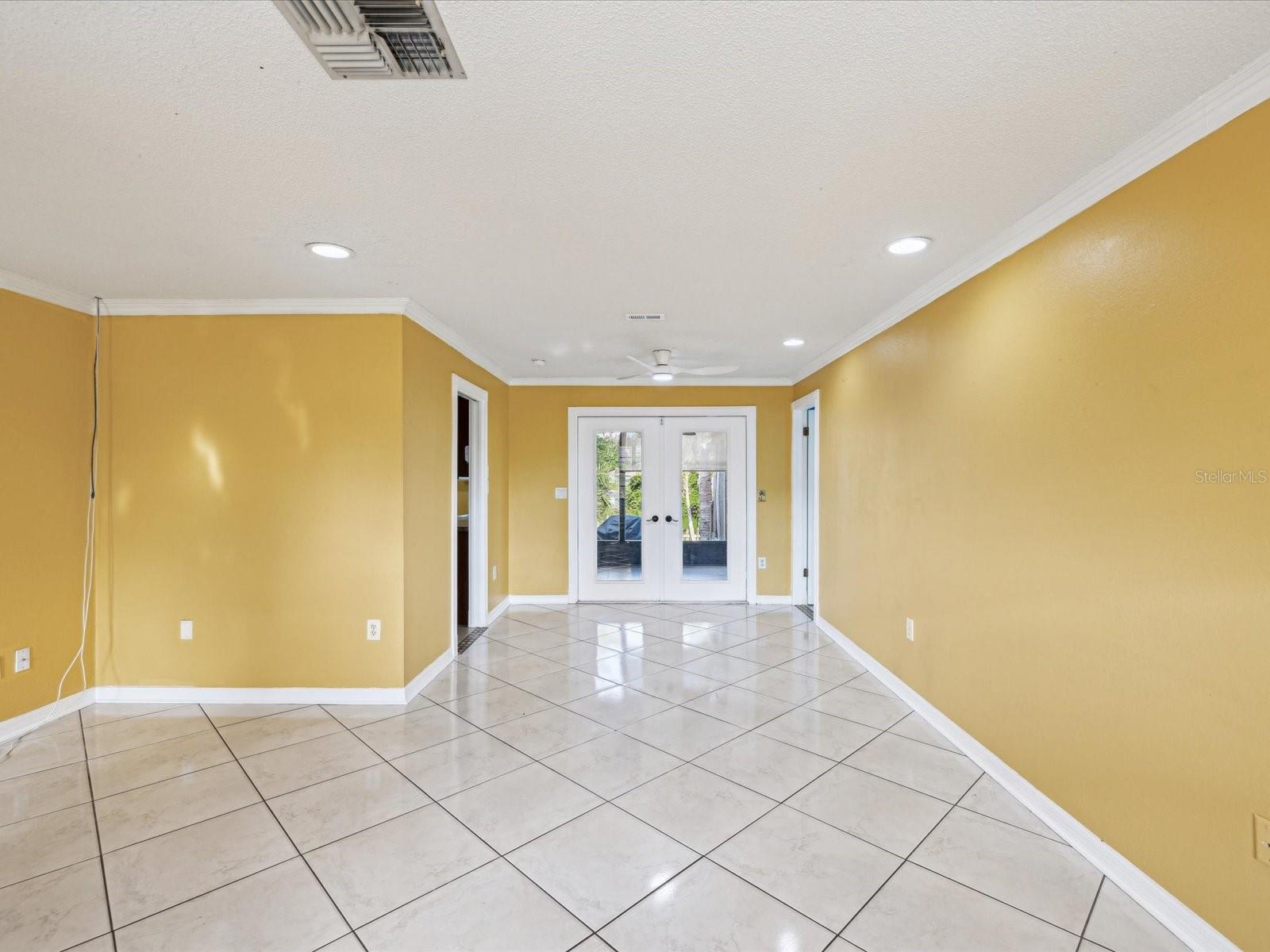 Image 10 of 52 For 4519 Swallowtail Drive