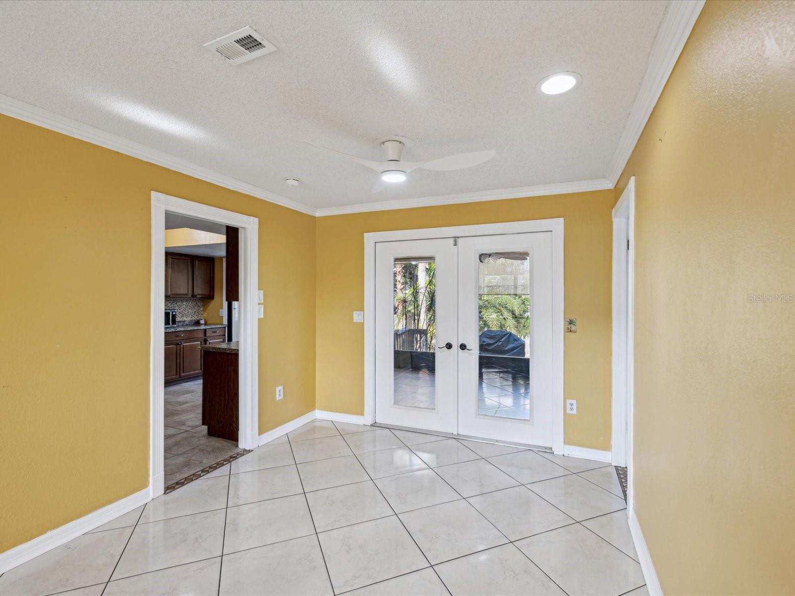 Image 12 of 52 For 4519 Swallowtail Drive