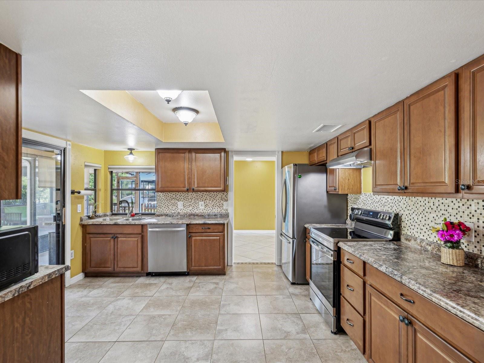 Image 13 of 52 For 4519 Swallowtail Drive