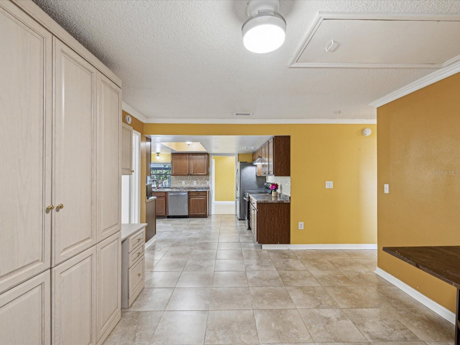 Image 19 of 52 For 4519 Swallowtail Drive