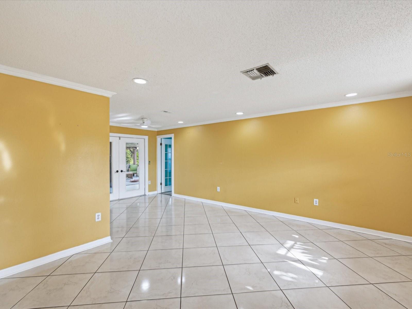 Image 9 of 52 For 4519 Swallowtail Drive