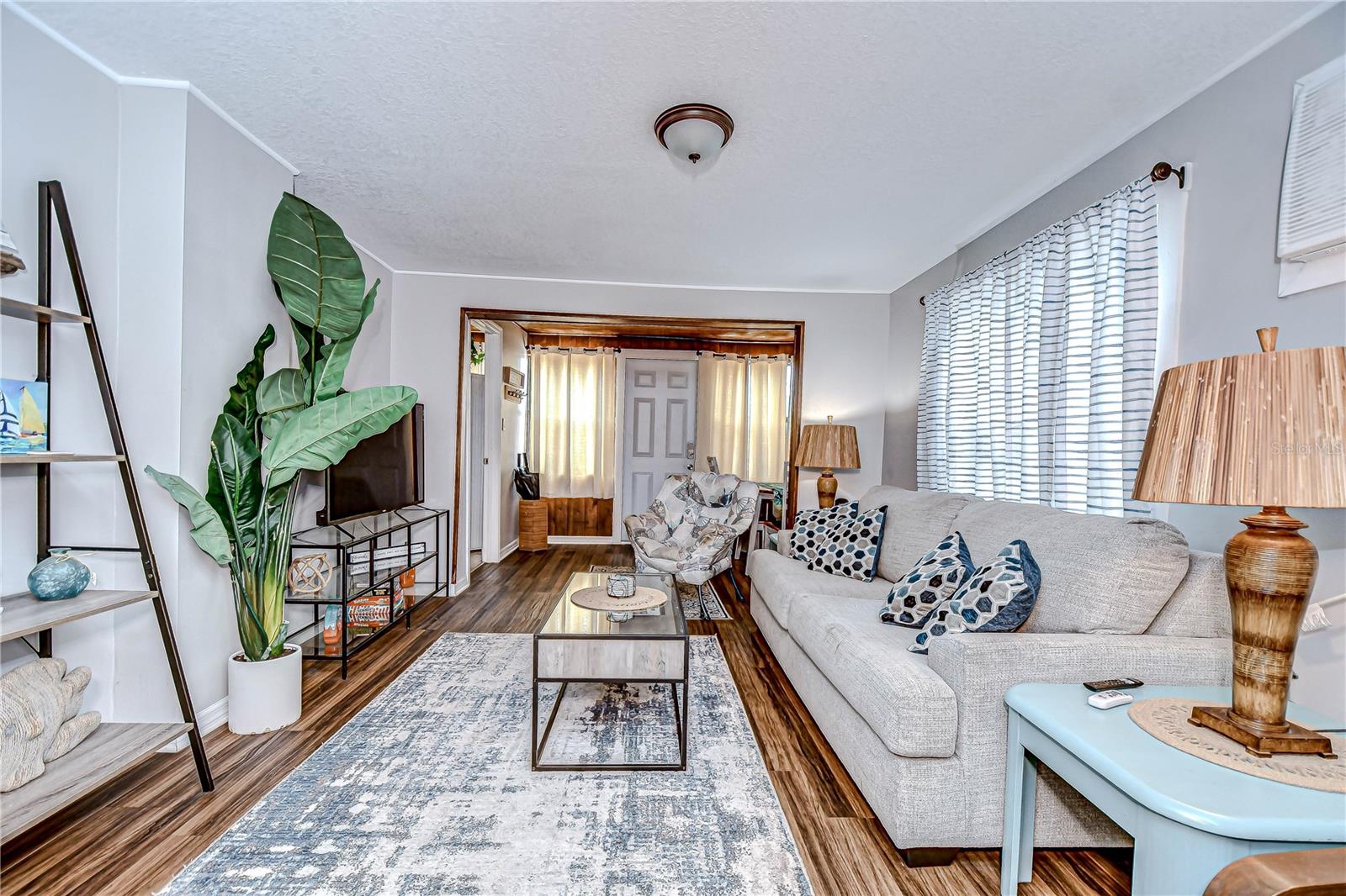 Image 14 of 34 For 5437 Delette Avenue S A