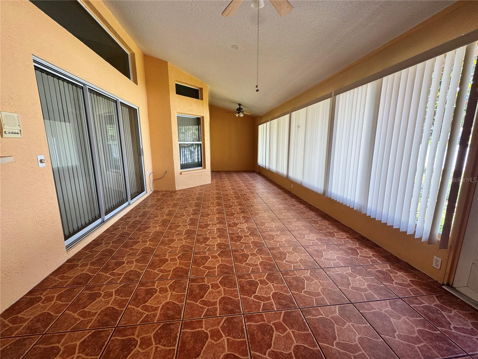 Image 33 of 35 For 4593 Goldcoast Avenue