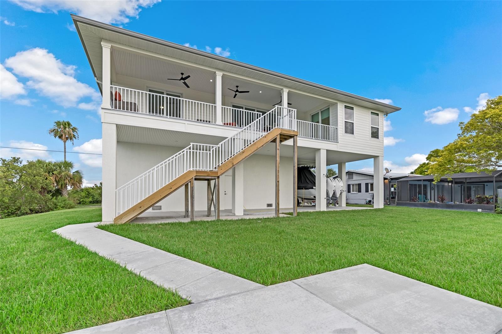 Image 35 of 48 For 3174 Sanibel Drive