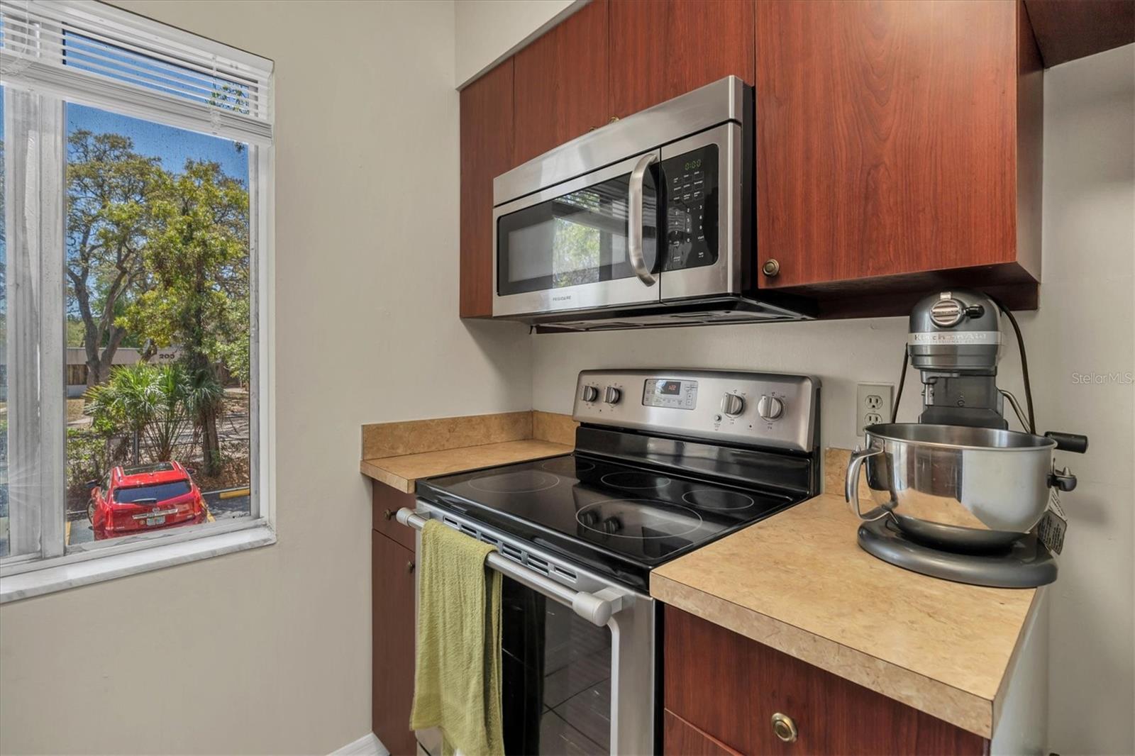 Image 11 of 31 For 7505 Pitch Pine Circle 122