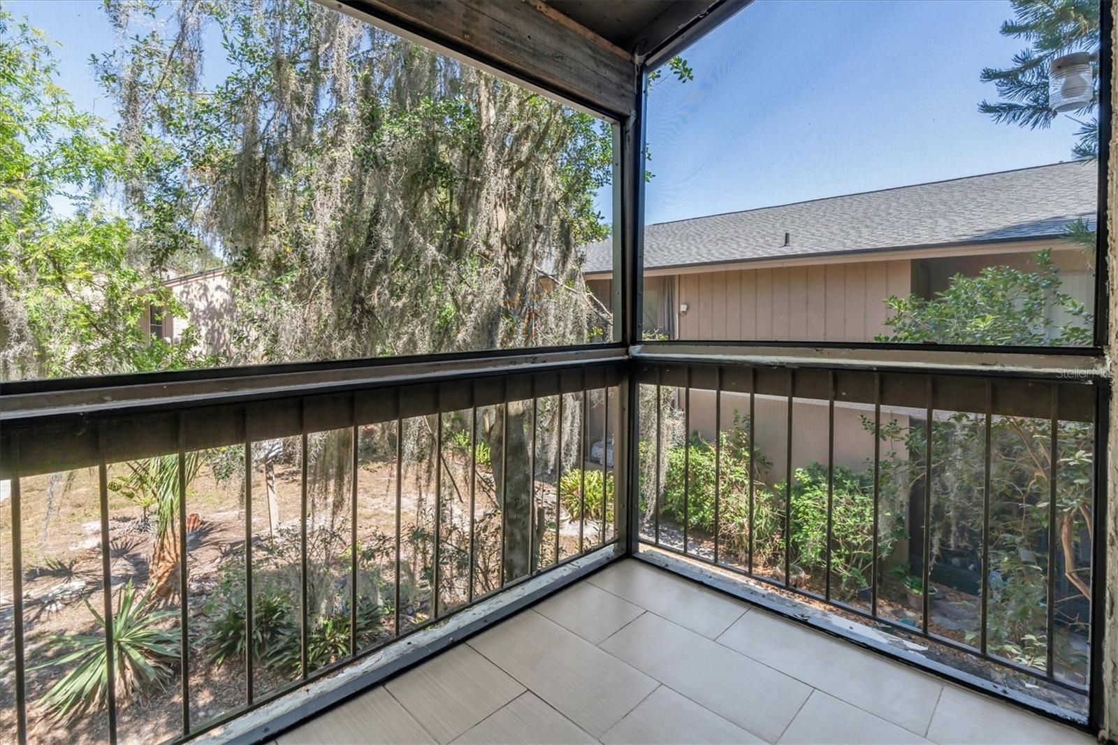 Image 24 of 31 For 7505 Pitch Pine Circle 122