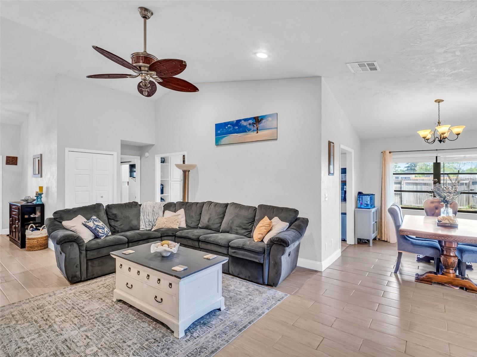 Image 7 of 50 For 5021 Roanoke Drive