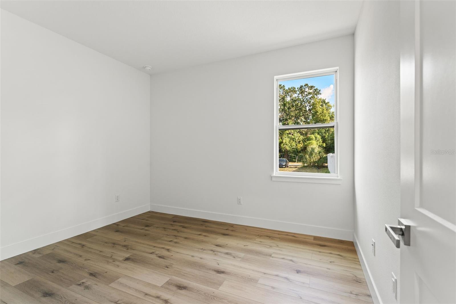 Image 19 of 27 For 8906 Otis Avenue