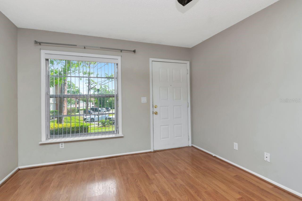 Image 11 of 36 For 3455 Countryside Boulevard 31
