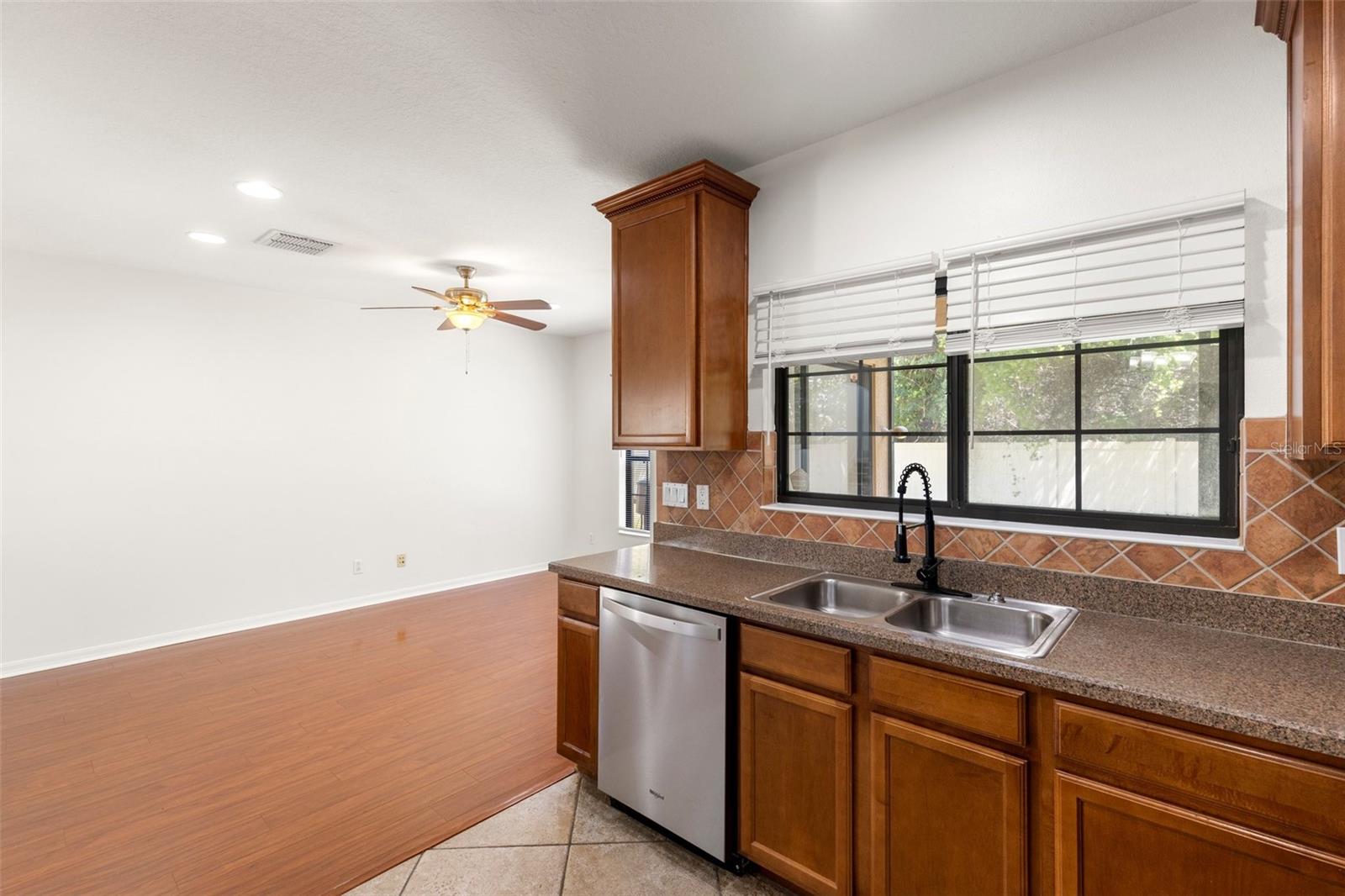 Image 10 of 35 For 13118 Logan Captiva Lane