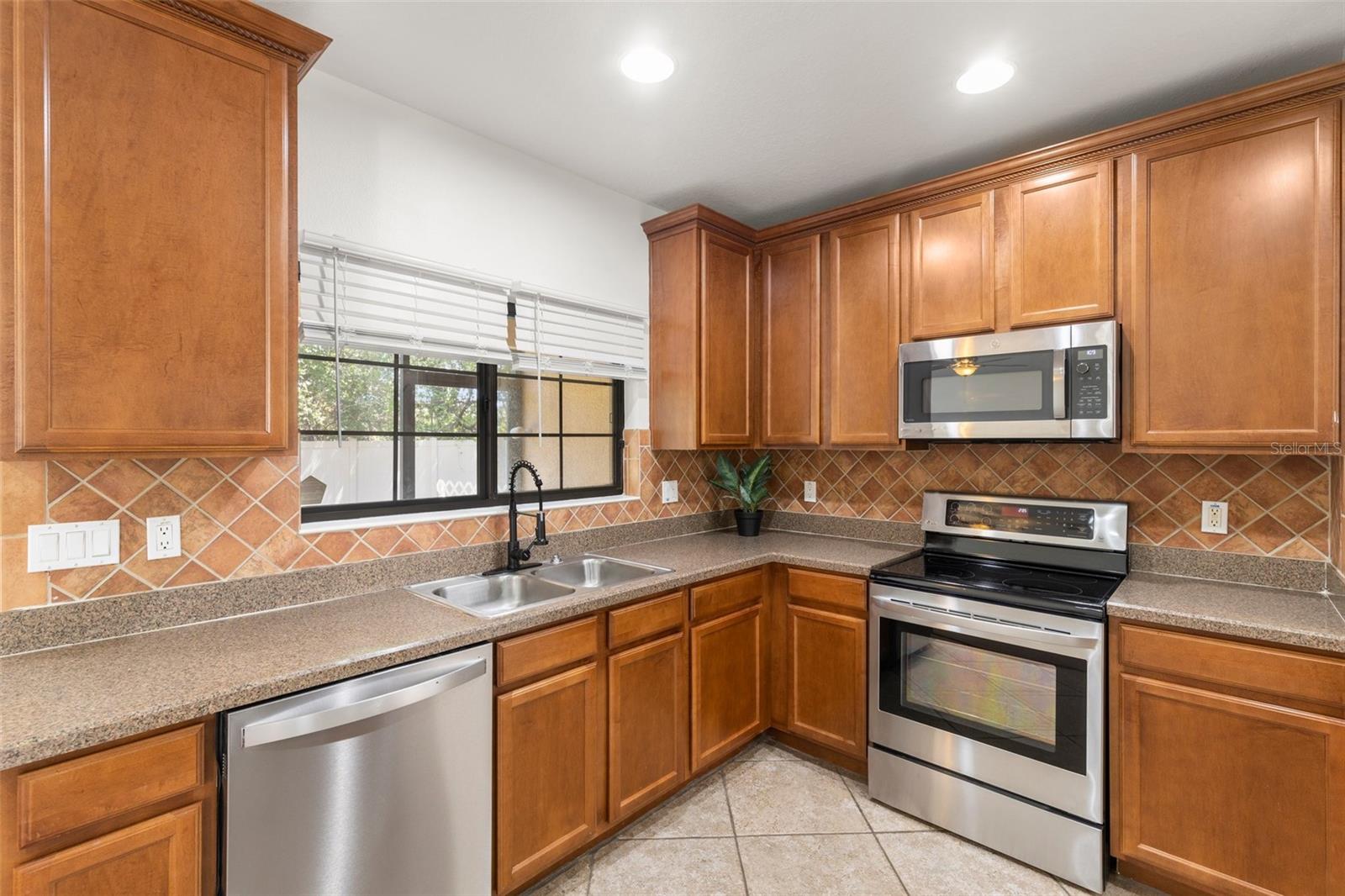 Image 7 of 35 For 13118 Logan Captiva Lane