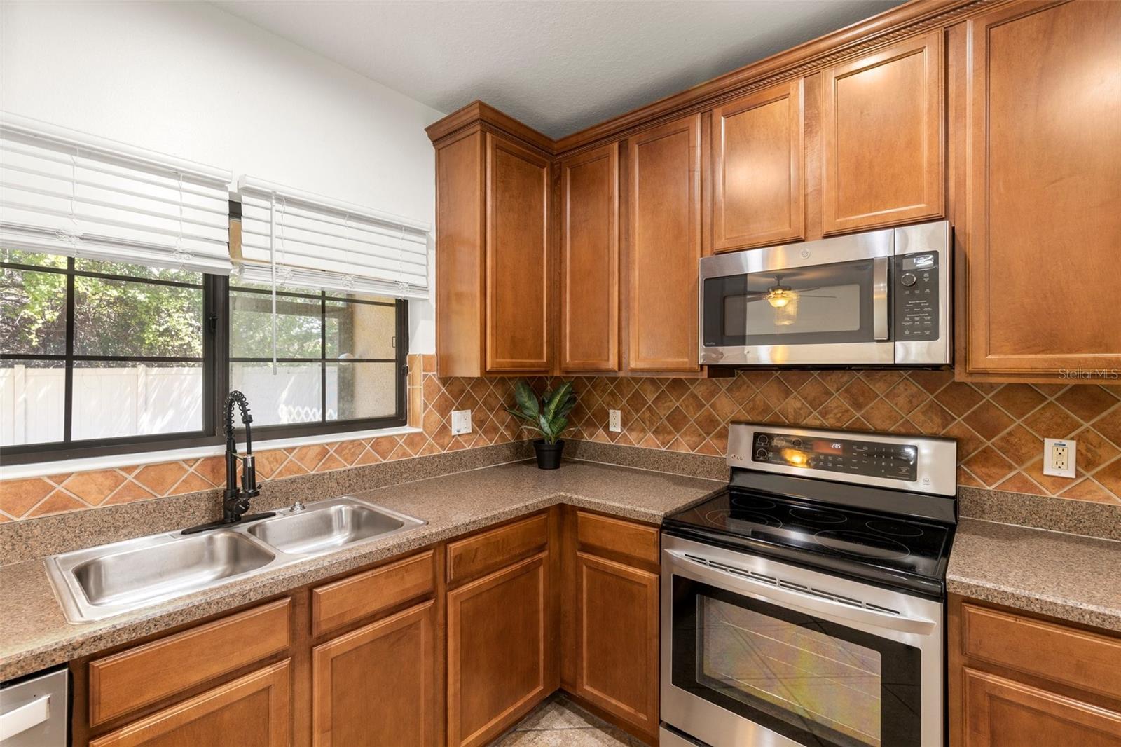 Image 8 of 35 For 13118 Logan Captiva Lane