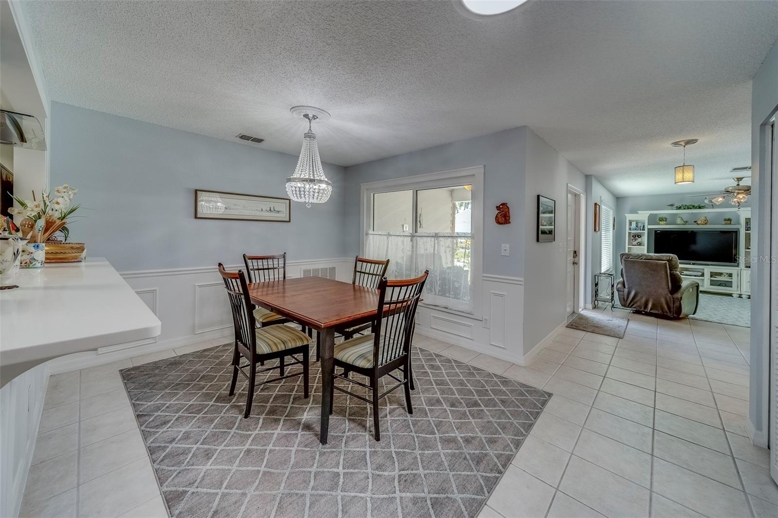 Image 10 of 29 For 2952 Macalpin Drive N