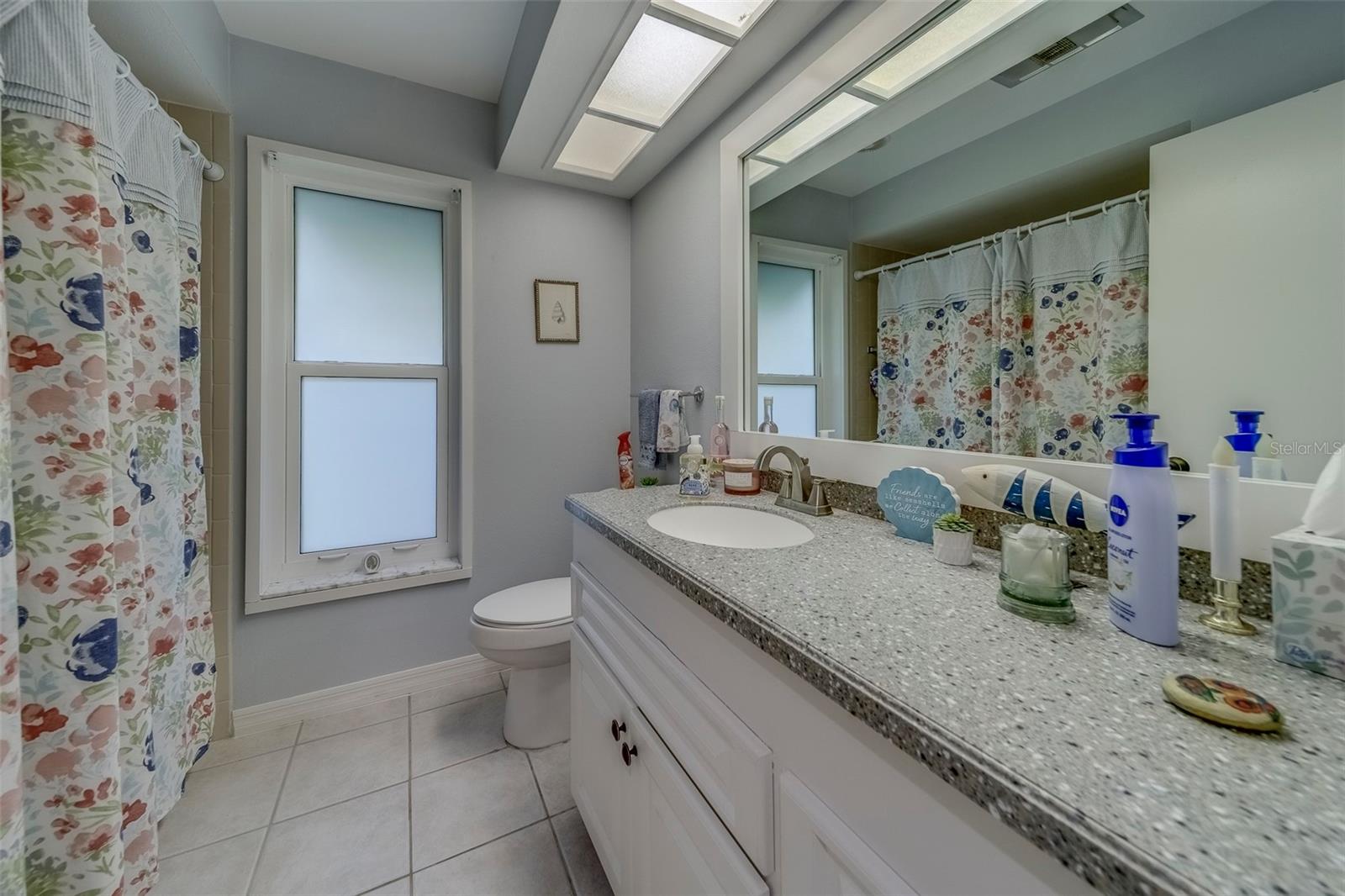 Image 16 of 29 For 2952 Macalpin Drive N