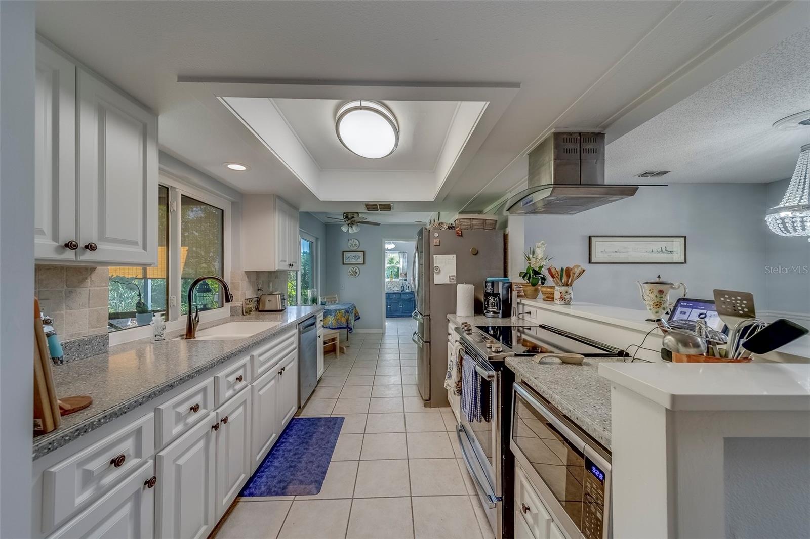Image 17 of 29 For 2952 Macalpin Drive N