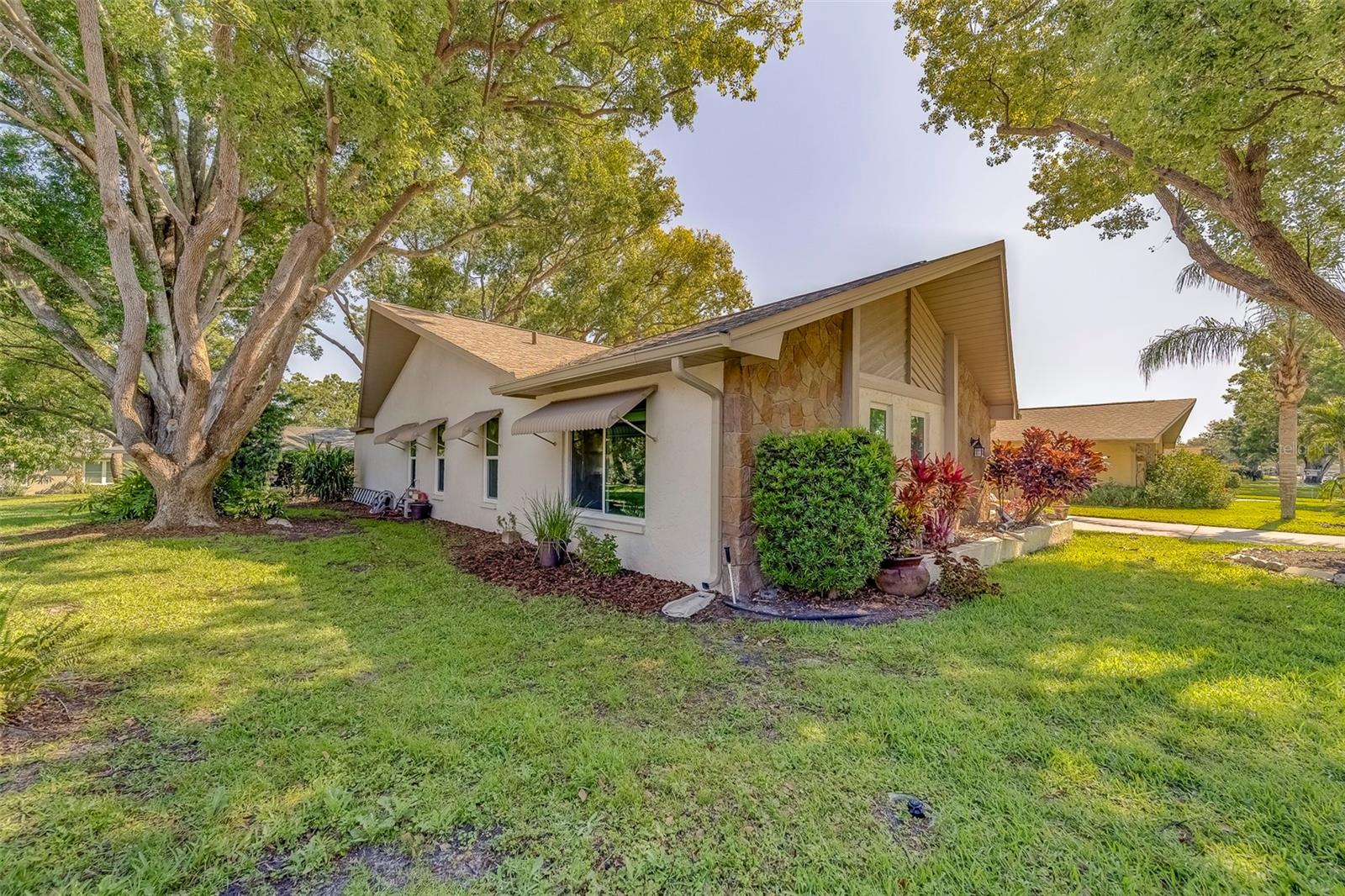 Image 27 of 29 For 2952 Macalpin Drive N