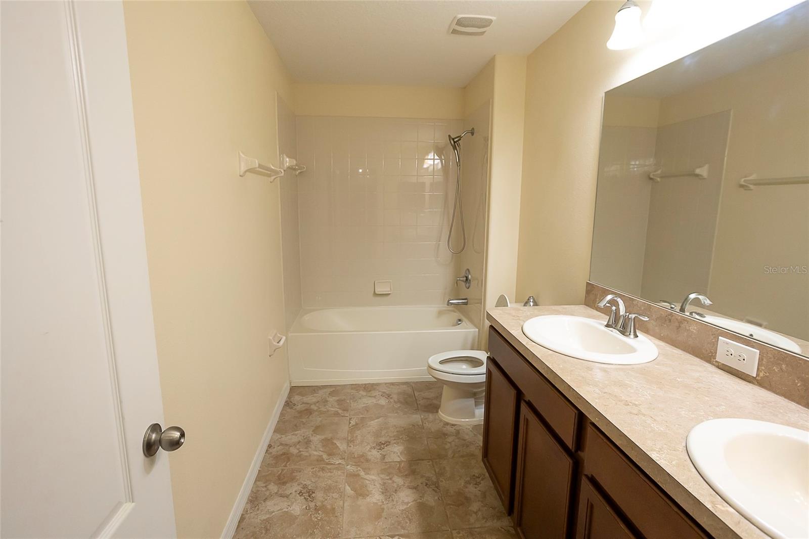 Image 21 of 48 For 621 Washita Stone Drive