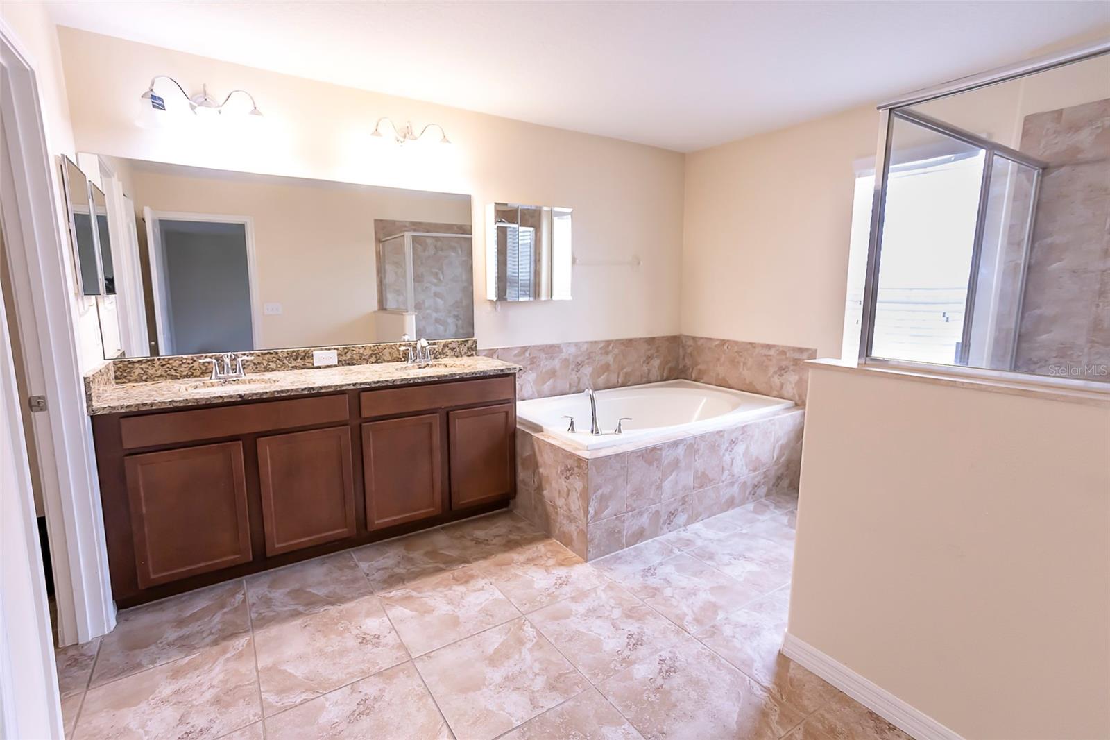 Image 29 of 48 For 621 Washita Stone Drive
