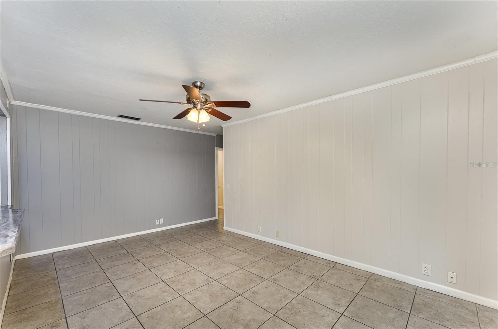 Image 5 of 27 For 220 Escambia Drive