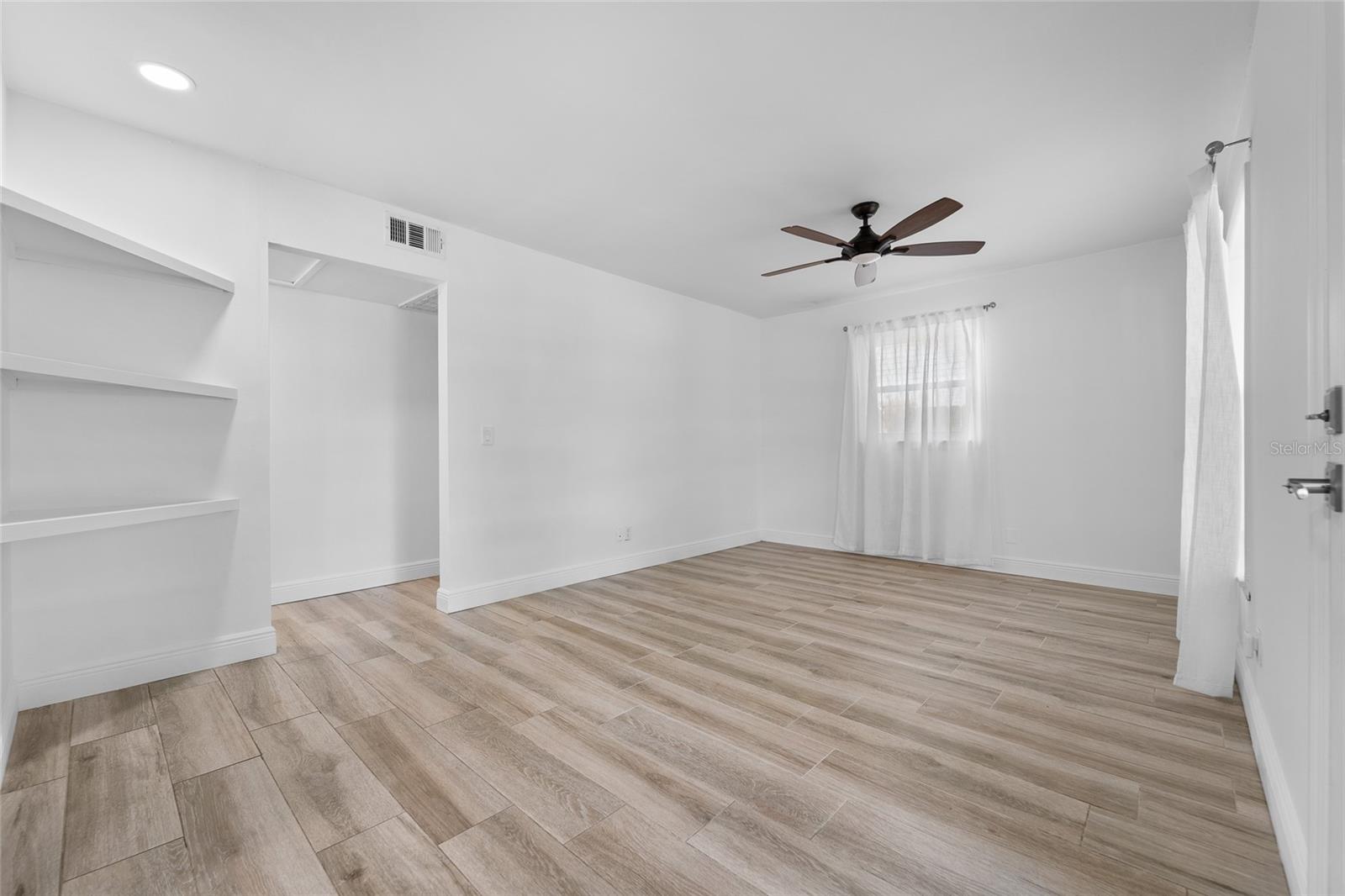 Image 9 of 30 For 6307 Cameron Avenue