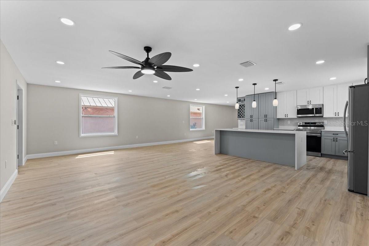Image 10 of 41 For 3215 Powhatan Avenue