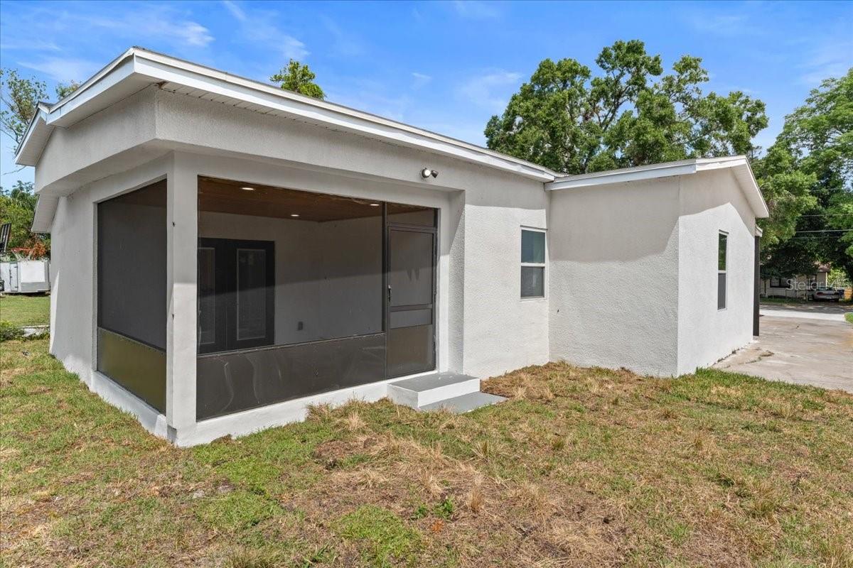 Image 6 of 41 For 3215 Powhatan Avenue