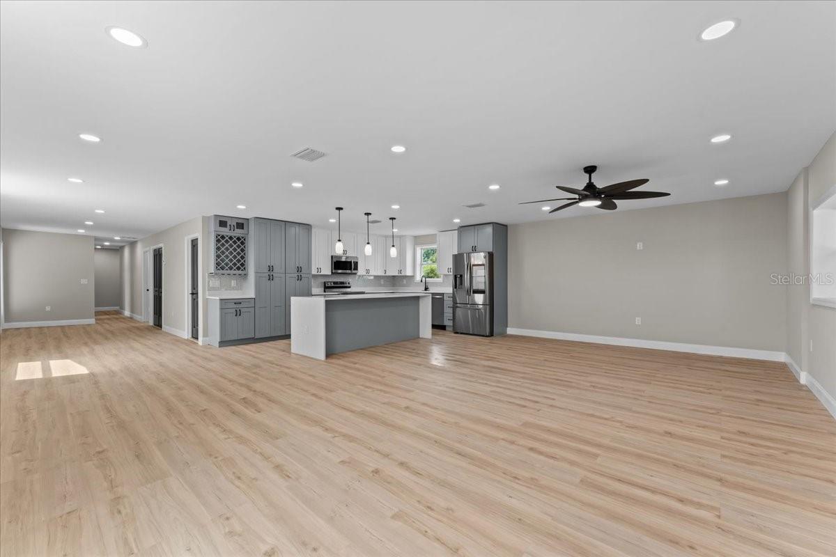 Image 8 of 41 For 3215 Powhatan Avenue
