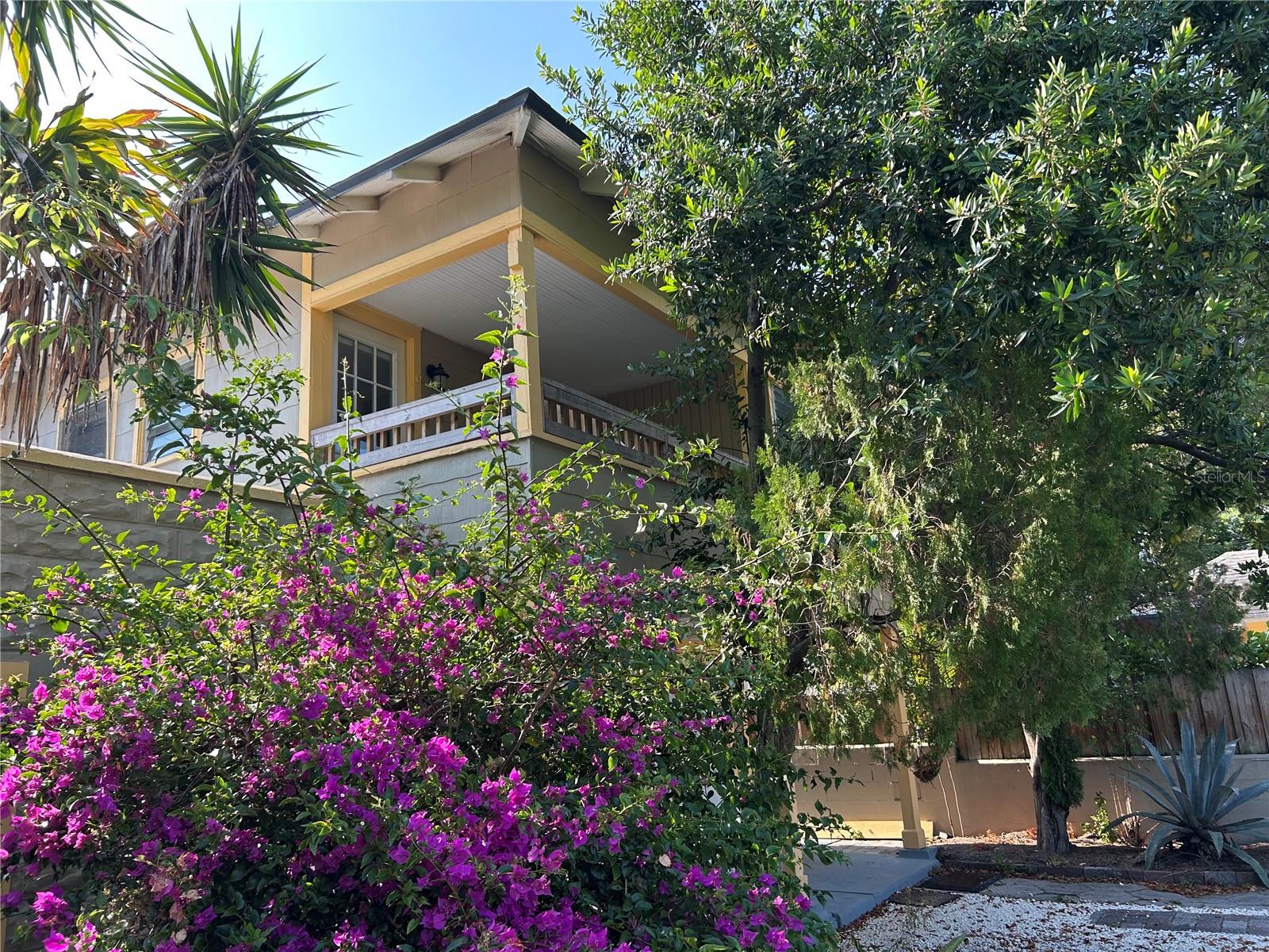 Details for 943 7th Street N, ST PETERSBURG, FL 33701