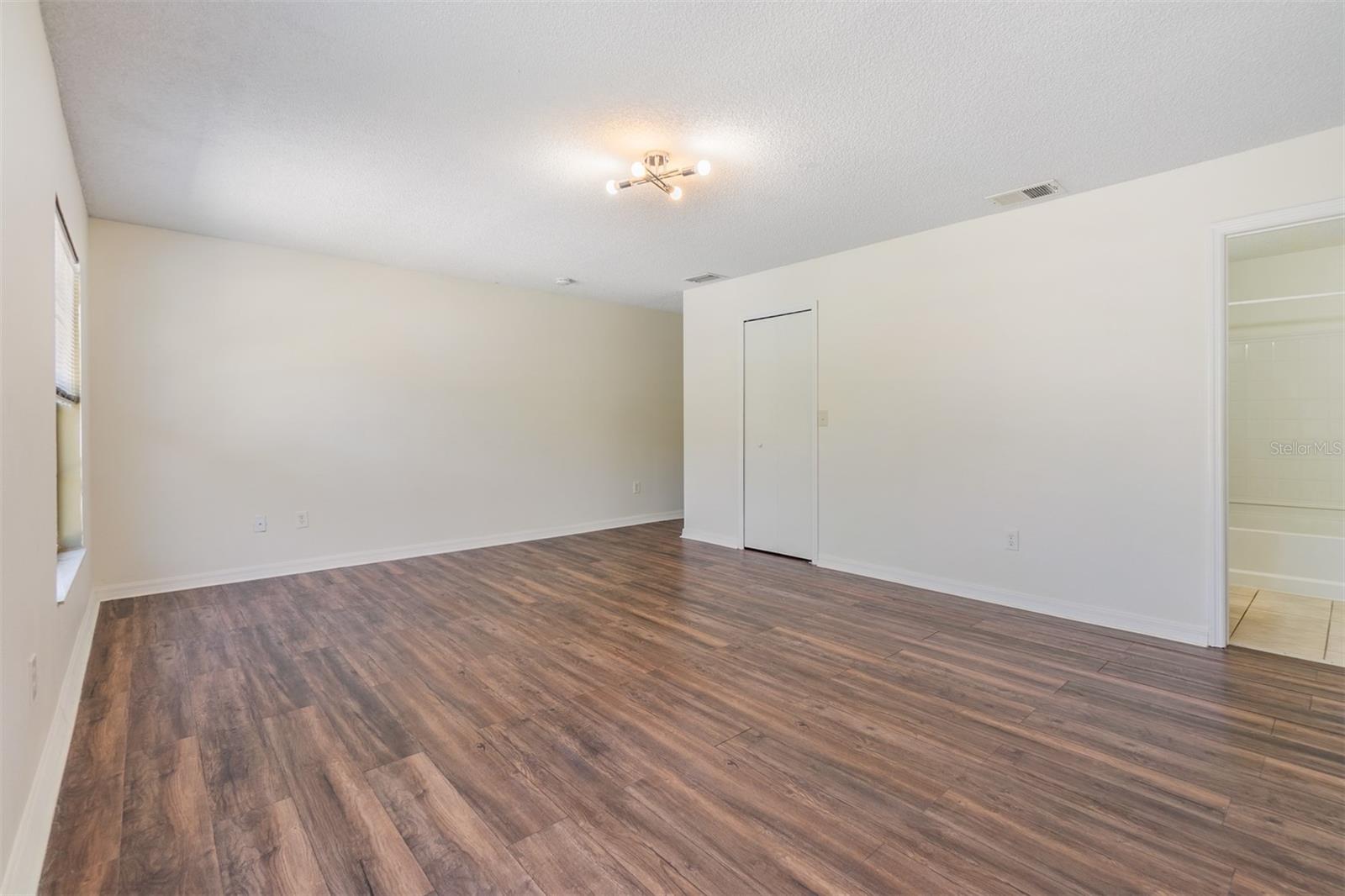Image 11 of 31 For 2118 Ashley Lakes Drive